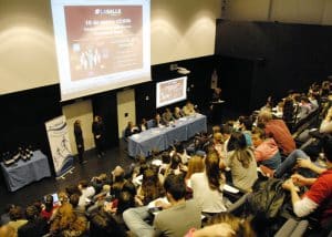 La Salle abre un debate en materia de política sanitaria en pleno período electoral