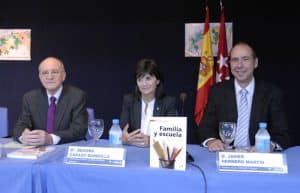 Presentacion del libro: Familia y Escuela, Encuentro Necesario